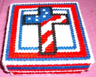 patriotic_cross_sm_trinket_box_-_pic_1.jpg